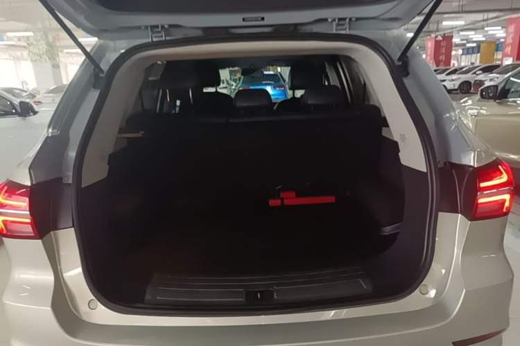 Used Roewe RX5 2020 20T Automatic 4G Connect Superior Flagship Edition Trunk
