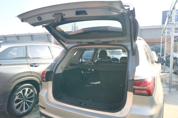 Used Roewe RX5 2020 20T Automatic Ali Smart Connectivity Beyond Intelligent Edition Trunk