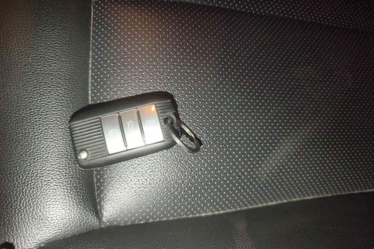 Used Roewe RX5 2020 20T Automatic 4G Connected Million Edition Vehicle Key
