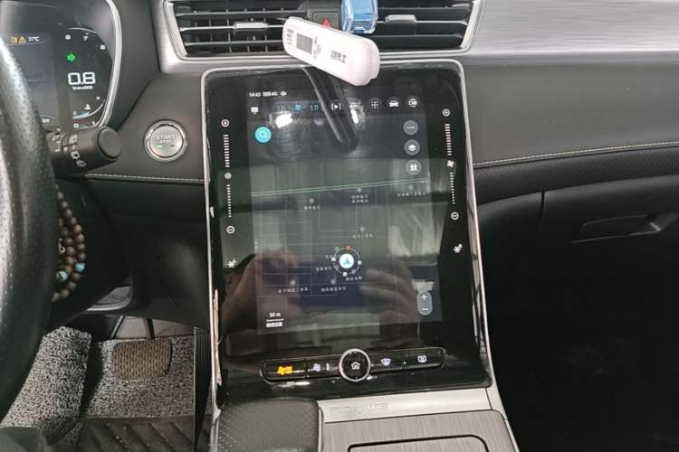 Used Roewe RX5 2020 PLUS 300TGI Automatic Ali National Trend Flagship Edition Audio And AC Panel