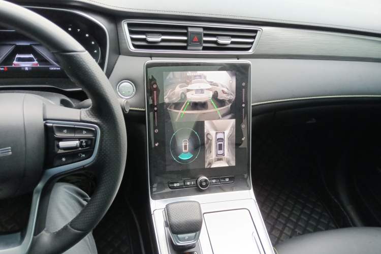 Used Roewe RX5 2020 PLUS 300TGI Automatic Ali National Style Ronglin Edition Audio And AC Panel