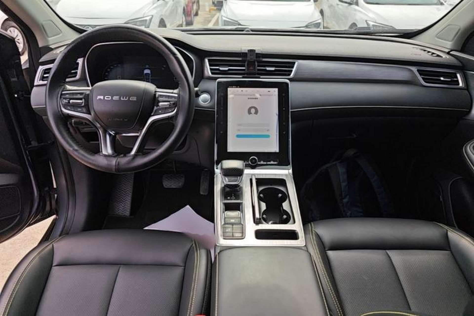 Used Roewe RX5 2020 PLUS 300TGI Automatic Ali National Trend Flagship Edition Center Console