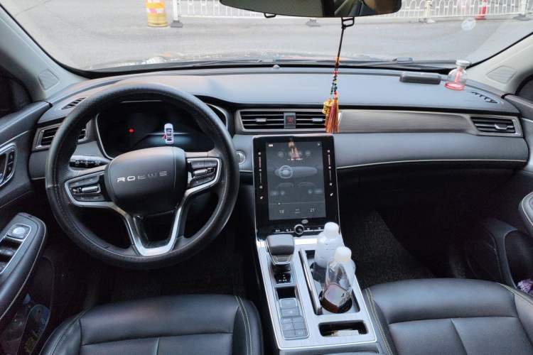 Used Roewe RX5 2020 PLUS 300TGI Automatic Ali National Trend Flagship Edition Center Console
