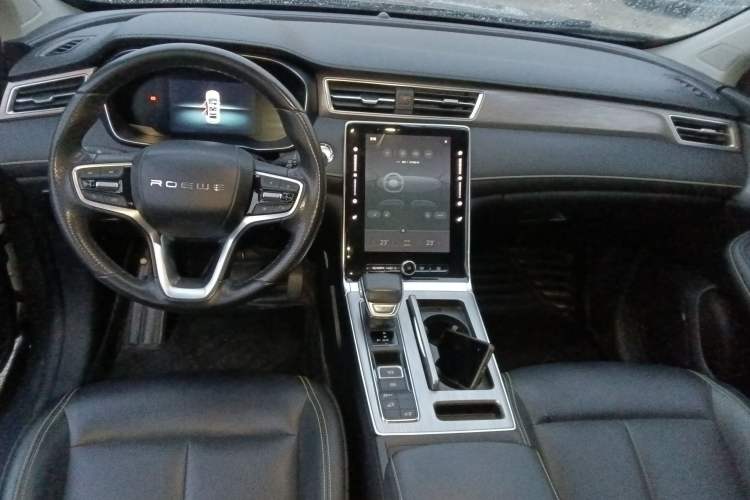 Used Roewe RX5 2020 PLUS 300TGI Automatic Ali National Trend Flagship Edition Center Console