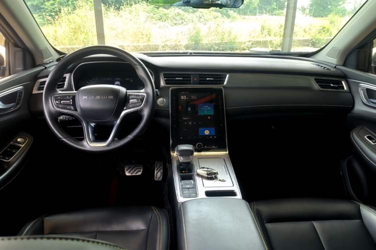Used Roewe RX5 2020 PLUS 300TGI Automatic Ali National Style Ronglin Edition Center Console