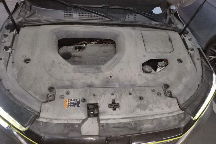 Used Roewe RX5 2020 PLUS 300TGI Automatic Ali National Trend Flagship Edition Engine Bay