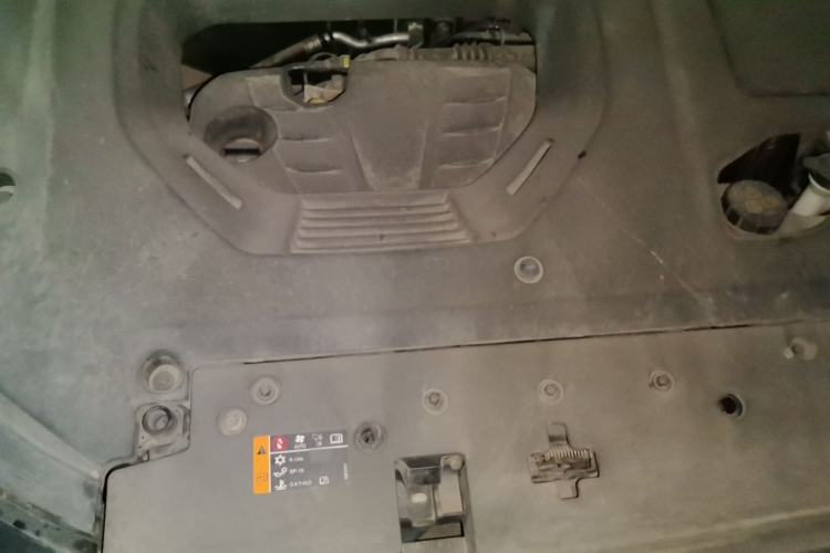 Used Roewe RX5 2020 PLUS 300TGI Automatic Ali National Style Ronglin Edition Engine Bay