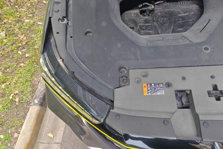 Used Roewe RX5 2020 PLUS 300TGI Automatic Ali National Style Ronglin Edition Engine Bay Right