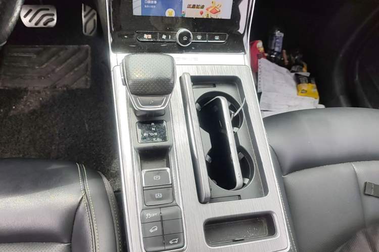 Used Roewe RX5 2020 PLUS 300TGI Automatic Ali National Style Ronglin Edition Gear Lever