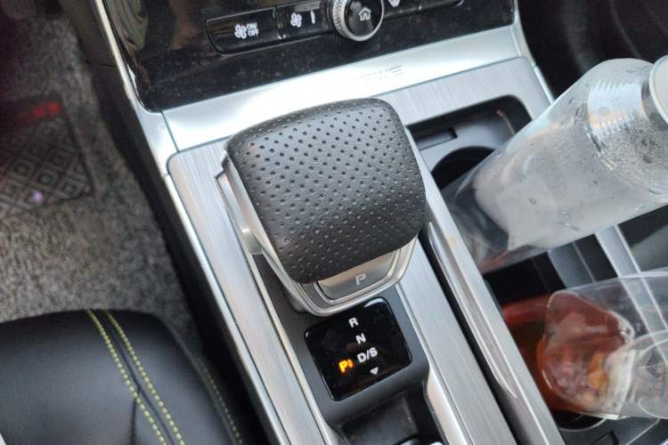 Used Roewe RX5 2020 PLUS 300TGI Automatic Ali National Trend Flagship Edition Gear Lever