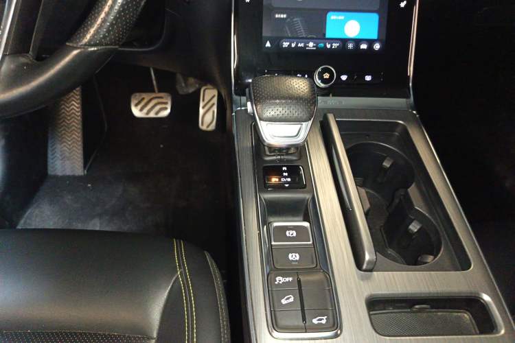 Used Roewe RX5 2020 PLUS 300TGI Automatic Ali National Style Ronglin Edition Gear Lever