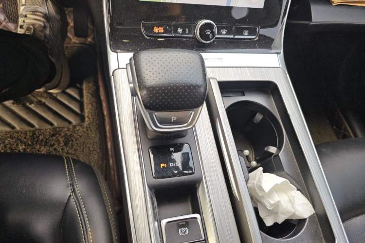 Used Roewe RX5 2020 PLUS 300TGI Automatic Ali National Style Ronglin Edition Gear Lever