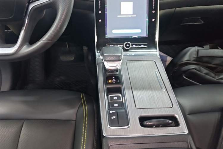 Used Roewe RX5 2020 PLUS 300TGI Automatic Ali National Style Luxury Edition Gear Lever