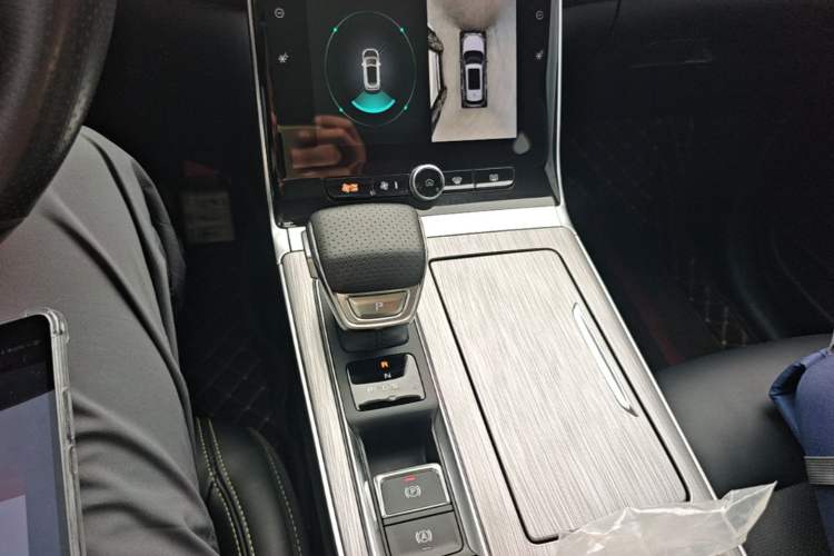 Used Roewe RX5 2020 PLUS 300TGI Automatic Ali National Style Ronglin Edition Gear Lever