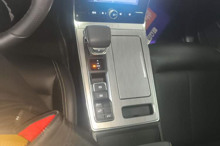 Used Roewe RX5 2020 PLUS 300TGI Automatic Ali National Trend Flagship Edition Gear Lever