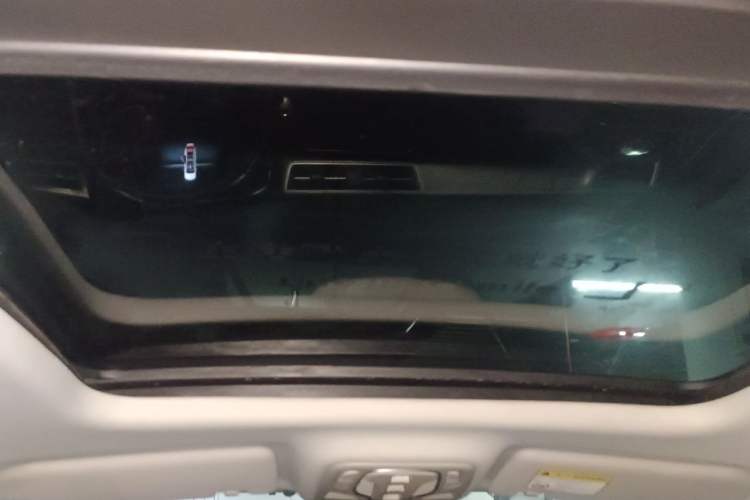 Used Roewe RX5 2020 PLUS 300TGI Automatic Ali National Style Ronglin Edition Headliner
