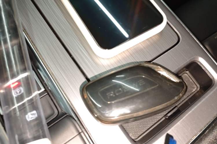 Used Roewe RX5 2020 PLUS 300TGI Automatic Ali National Trend Flagship Edition Interior 1