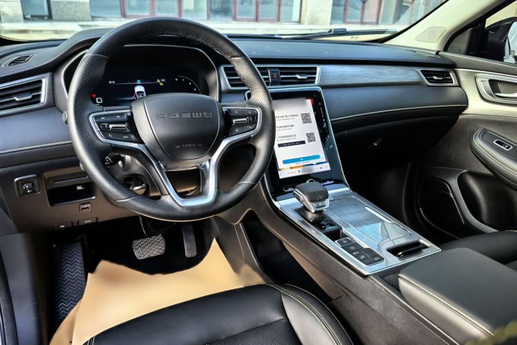 Used Roewe RX5 2020 PLUS 300TGI Automatic Ali National Trend Flagship Edition Interior 12