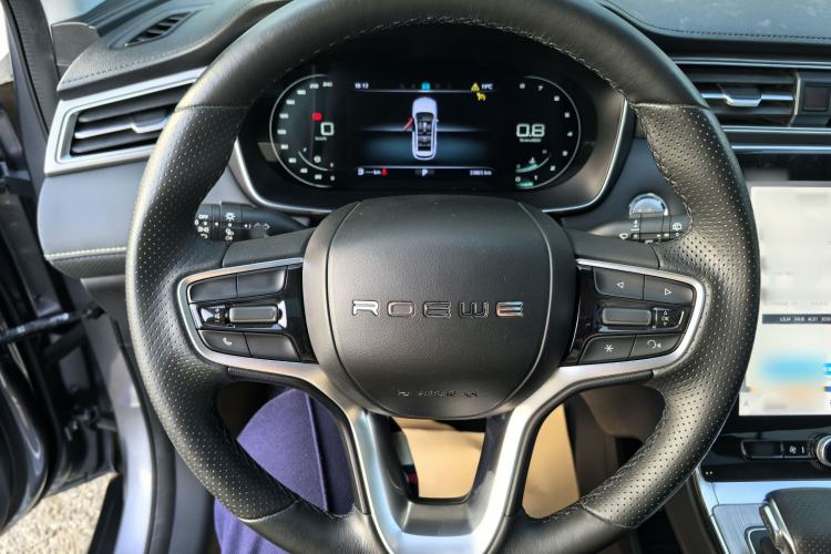 Used Roewe RX5 2020 PLUS 300TGI Automatic Ali National Trend Flagship Edition Interior 2