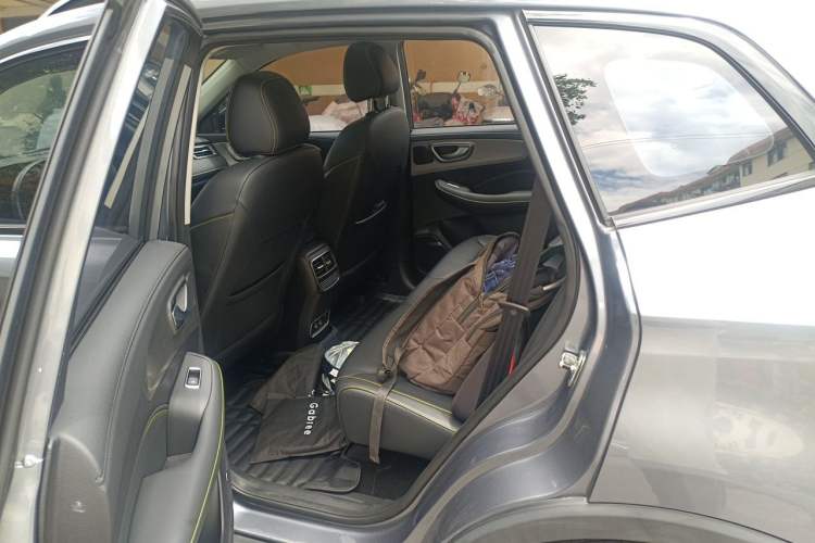 Used Roewe RX5 2020 PLUS 300TGI Automatic Ali National Trend Flagship Edition Interior 4