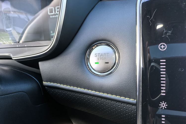 Used Roewe RX5 2020 PLUS 300TGI Automatic Ali National Trend Flagship Edition Interior 6