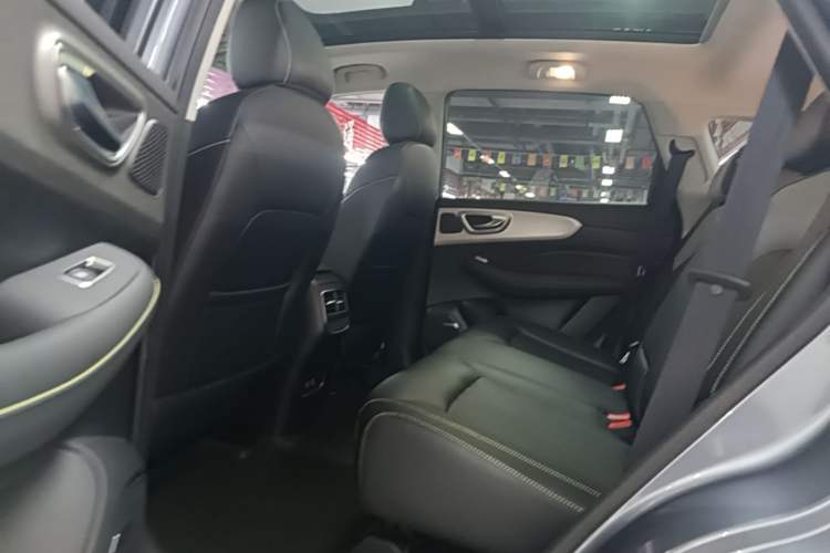 Used Roewe RX5 2020 PLUS 300TGI Automatic Ali National Trend Flagship Edition Left Rear Seat