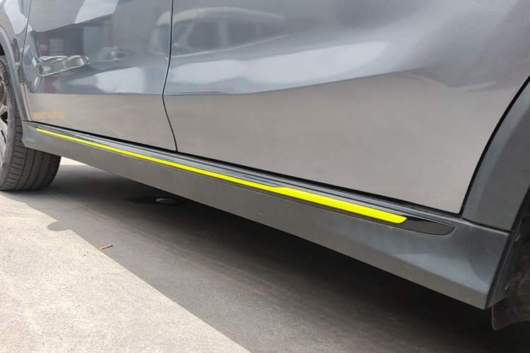 Used Roewe RX5 2020 PLUS 300TGI Automatic Ali National Style Ronglin Edition Left Side Sill