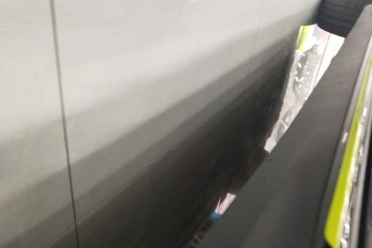 Used Roewe RX5 2020 PLUS 300TGI Automatic Ali National Style Ronglin Edition Left Side Sill
