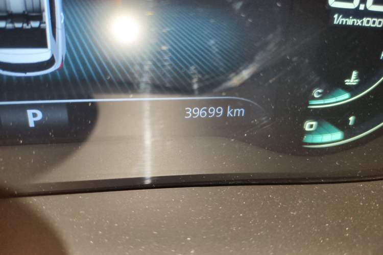 Used Roewe RX5 2020 PLUS 300TGI Automatic Ali National Trend Flagship Edition Odometer Close Up