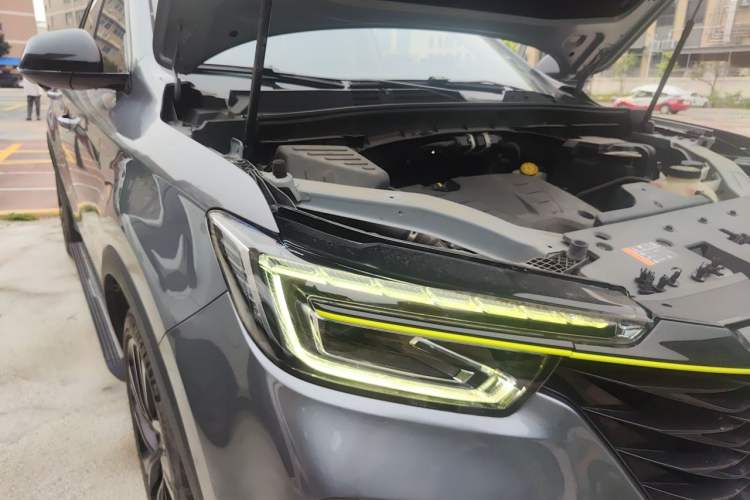 Used Roewe RX5 2020 PLUS 300TGI Automatic Ali National Style Ronglin Edition Right Front Headlight