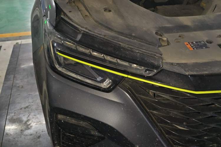 Used Roewe RX5 2020 PLUS 300TGI Automatic Ali National Trend Flagship Edition Right Front Headlight