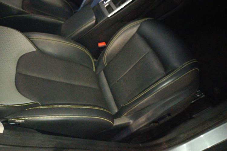 Used Roewe RX5 2020 PLUS 300TGI Automatic Ali National Style Ronglin Edition Right Front Seat