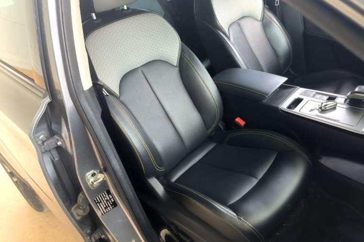 Used Roewe RX5 2020 PLUS 300TGI Automatic Ali National Style Ronglin Edition Right Front Seat