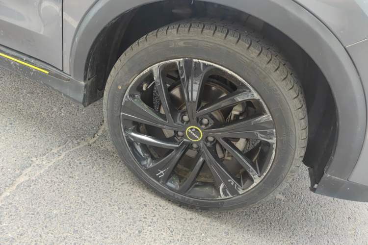 Used Roewe RX5 2020 PLUS 300TGI Automatic Ali National Trend Flagship Edition Right Front Wheel Hub