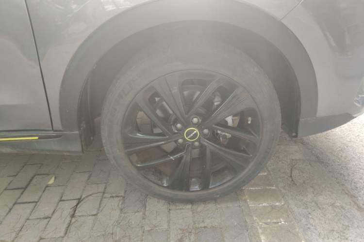 Used Roewe RX5 2020 PLUS 300TGI Automatic Ali National Trend Flagship Edition Right Front Wheel Hub