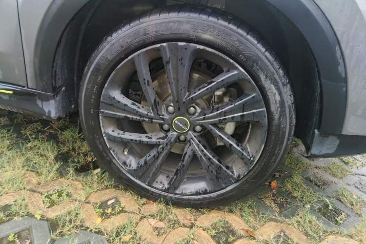 Used Roewe RX5 2020 PLUS 300TGI Automatic Ali National Style Ronglin Edition Right Front Wheel Hub