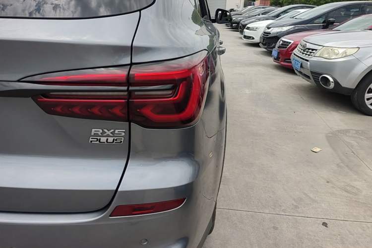 Used Roewe RX5 2020 PLUS 300TGI Automatic Ali National Style Ronglin Edition Right Rear Taillight