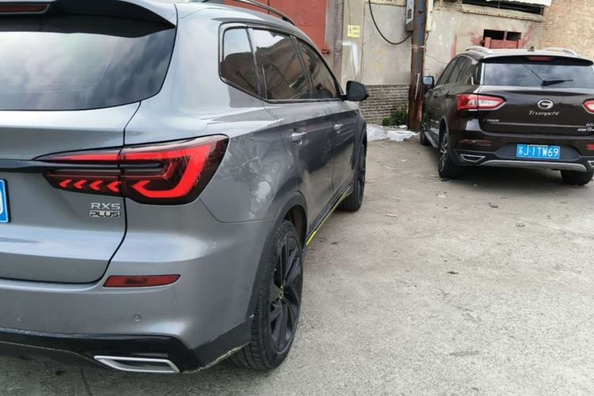 Used Roewe RX5 2020 PLUS 300TGI Automatic Ali National Style Ronglin Edition Right Rear Taillight