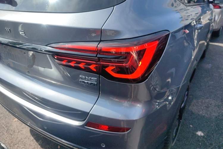 Used Roewe RX5 2020 PLUS 300TGI Automatic Ali National Trend Flagship Edition Right Rear Taillight