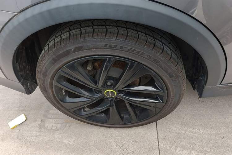 Used Roewe RX5 2020 PLUS 300TGI Automatic Ali National Style Ronglin Edition Right Rear Wheel Hub