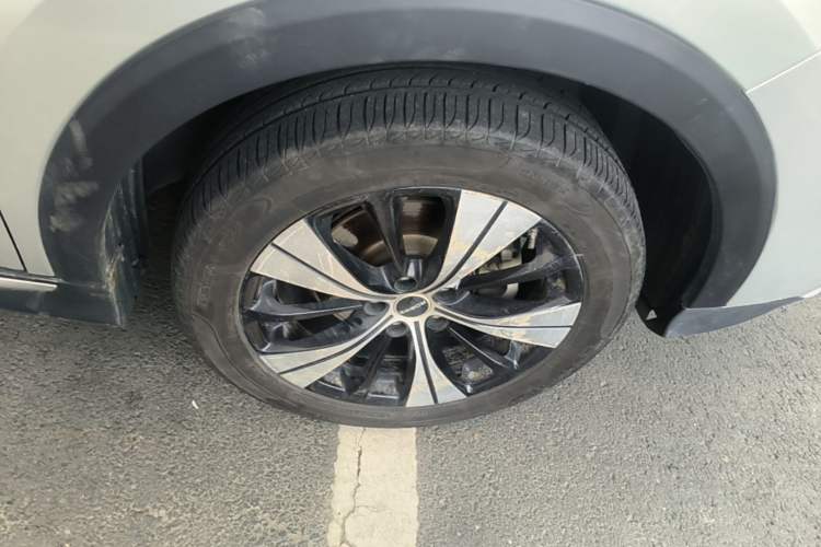 Used Roewe RX5 2020 PLUS 300TGI Automatic Ali National Trend Flagship Edition Right Rear Wheel Hub