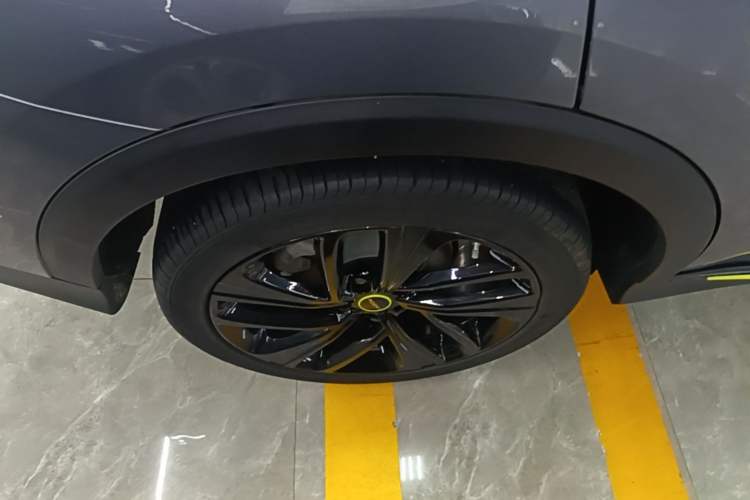 Used Roewe RX5 2020 PLUS 300TGI Automatic Ali National Trend Flagship Edition Right Rear Wheel Hub