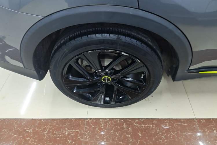 Used Roewe RX5 2020 PLUS 300TGI Automatic Ali National Style Luxury Edition Right Rear Wheel Hub