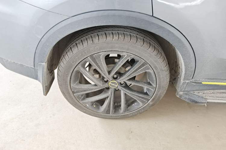 Used Roewe RX5 2020 PLUS 300TGI Automatic Ali National Trend Flagship Edition Right Rear Wheel Hub