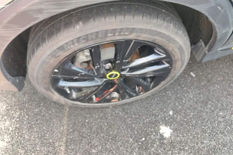 Used Roewe RX5 2020 PLUS 300TGI Automatic Ali National Trend Flagship Edition Right Rear Wheel Hub