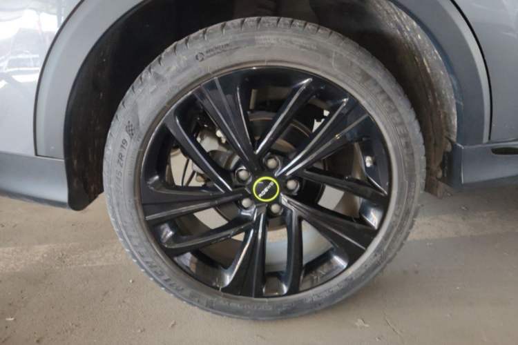 Used Roewe RX5 2020 PLUS 300TGI Automatic Ali National Trend Flagship Edition Right Rear Wheel Hub