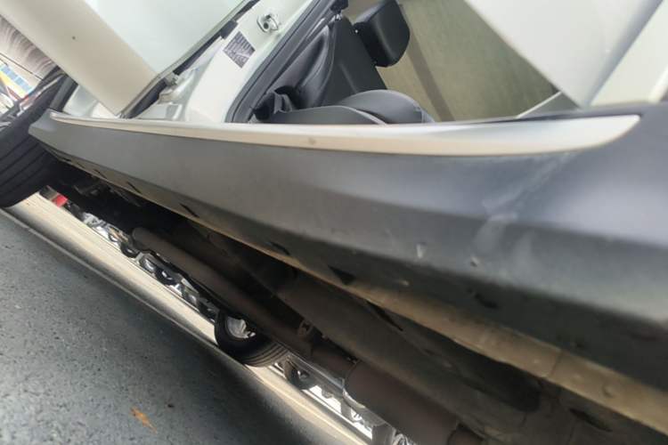 Used Roewe RX5 2020 PLUS 300TGI Automatic Ali National Trend Flagship Edition Right Side Sill