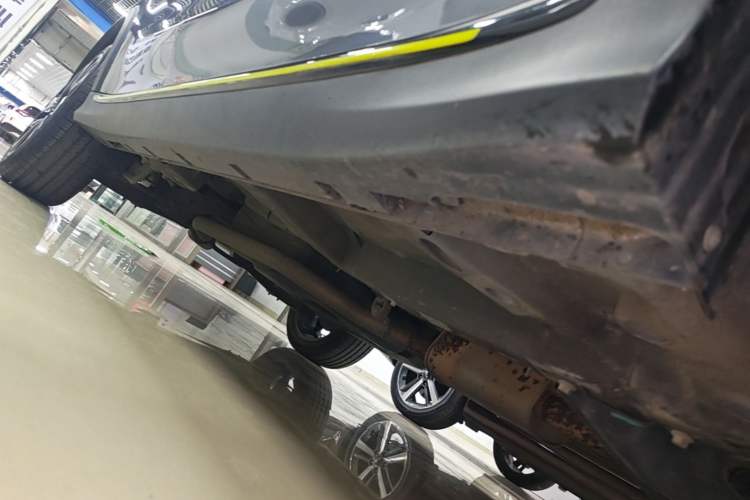 Used Roewe RX5 2020 PLUS 300TGI Automatic Ali National Style Luxury Edition Right Side Sill