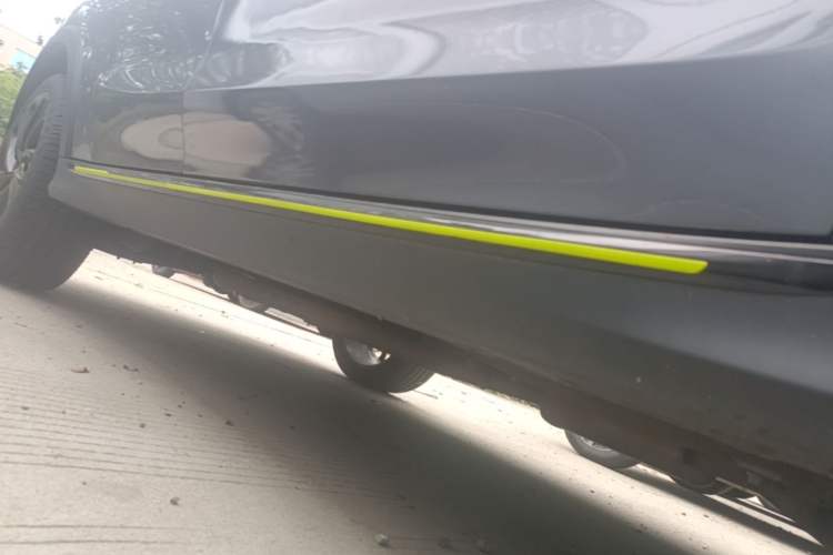Used Roewe RX5 2020 PLUS 300TGI Automatic Ali National Style Luxury Edition Right Side Sill