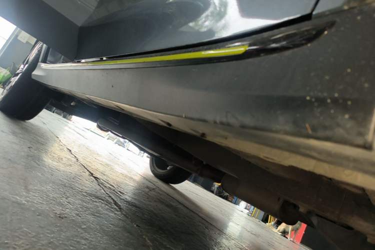 Used Roewe RX5 2020 PLUS 300TGI Automatic Ali National Style Ronglin Edition Right Side Sill